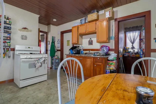 $139,900 | 3852 North 76th Street, Milwaukee, WI 53222