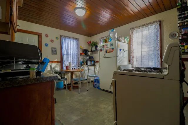 $139,900 | 3852 North 76th Street, Milwaukee, WI 53222