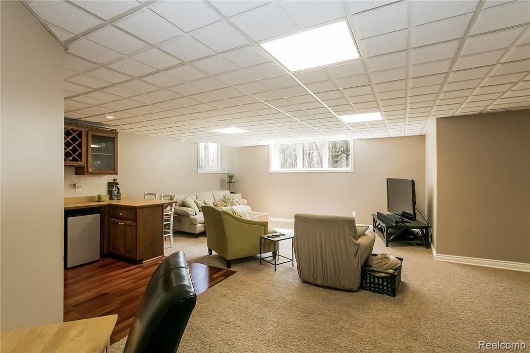 1622 Chase Drive Rochester, MI 48307 - Photo 41 of 55 041-2621783-medium.jpg