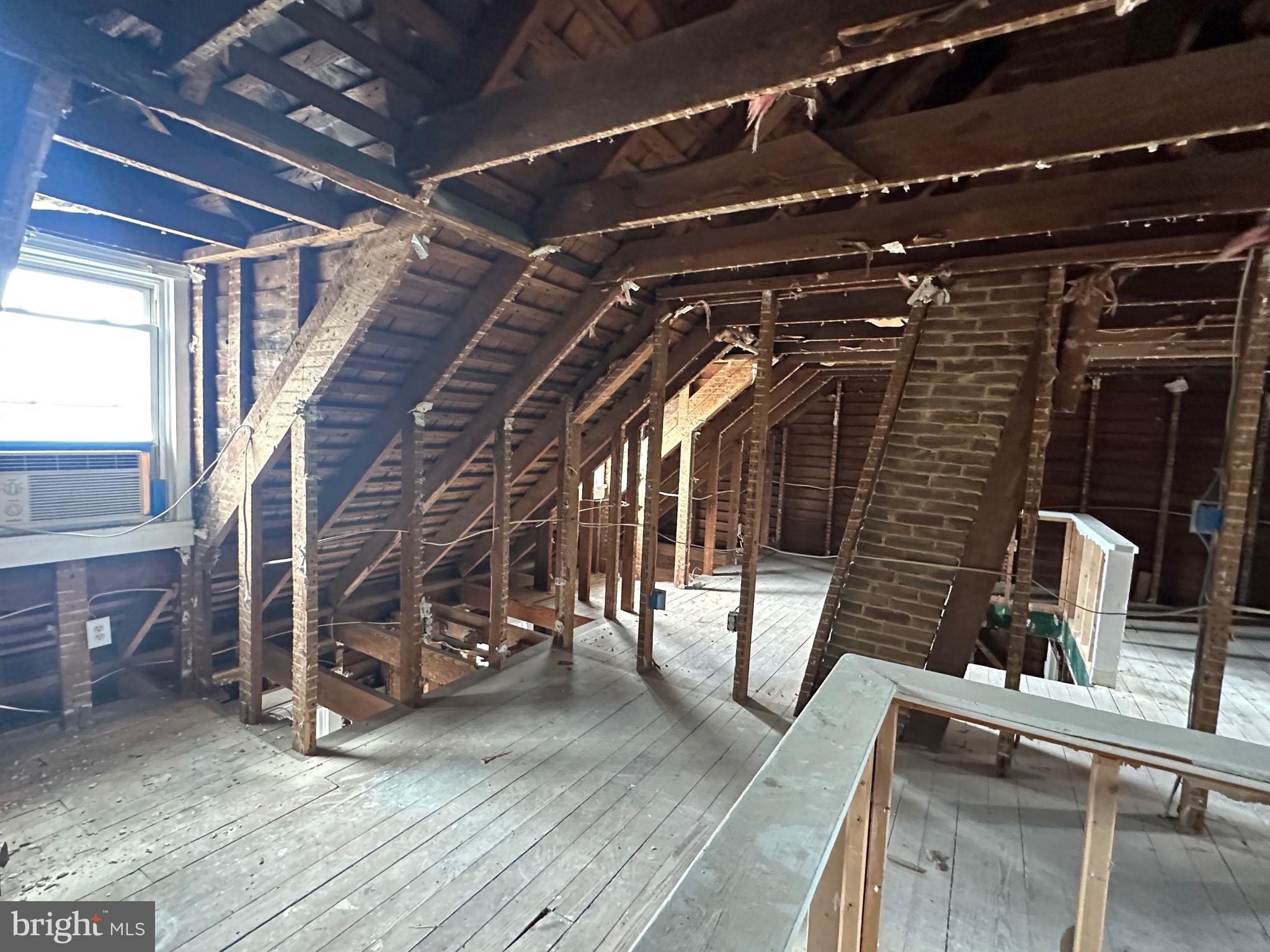 33 East 35 E 37 E E Main Street Middletown, DE 19709 - Photo 12 of 25