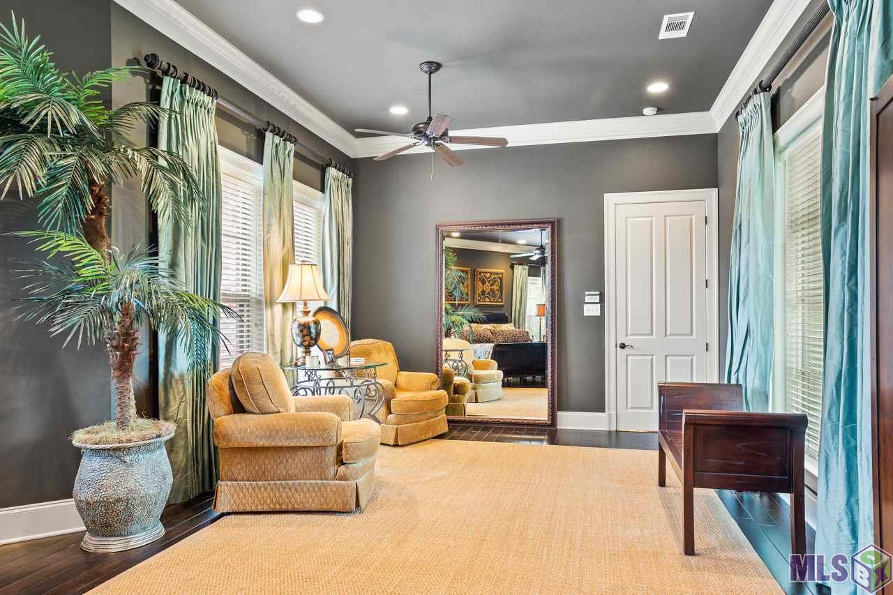 21541 Dolphin Court Springfield, LA 70462 - Photo 11 of 31