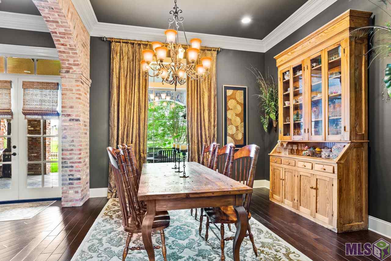 21541 Dolphin Court Springfield, LA 70462 - Photo 8 of 31