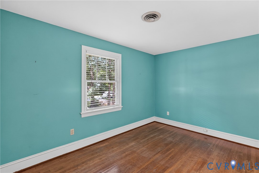 10817 North Bank Road Henrico, VA 23238 - Photo 41 of 52 Bedroom 5 with closet