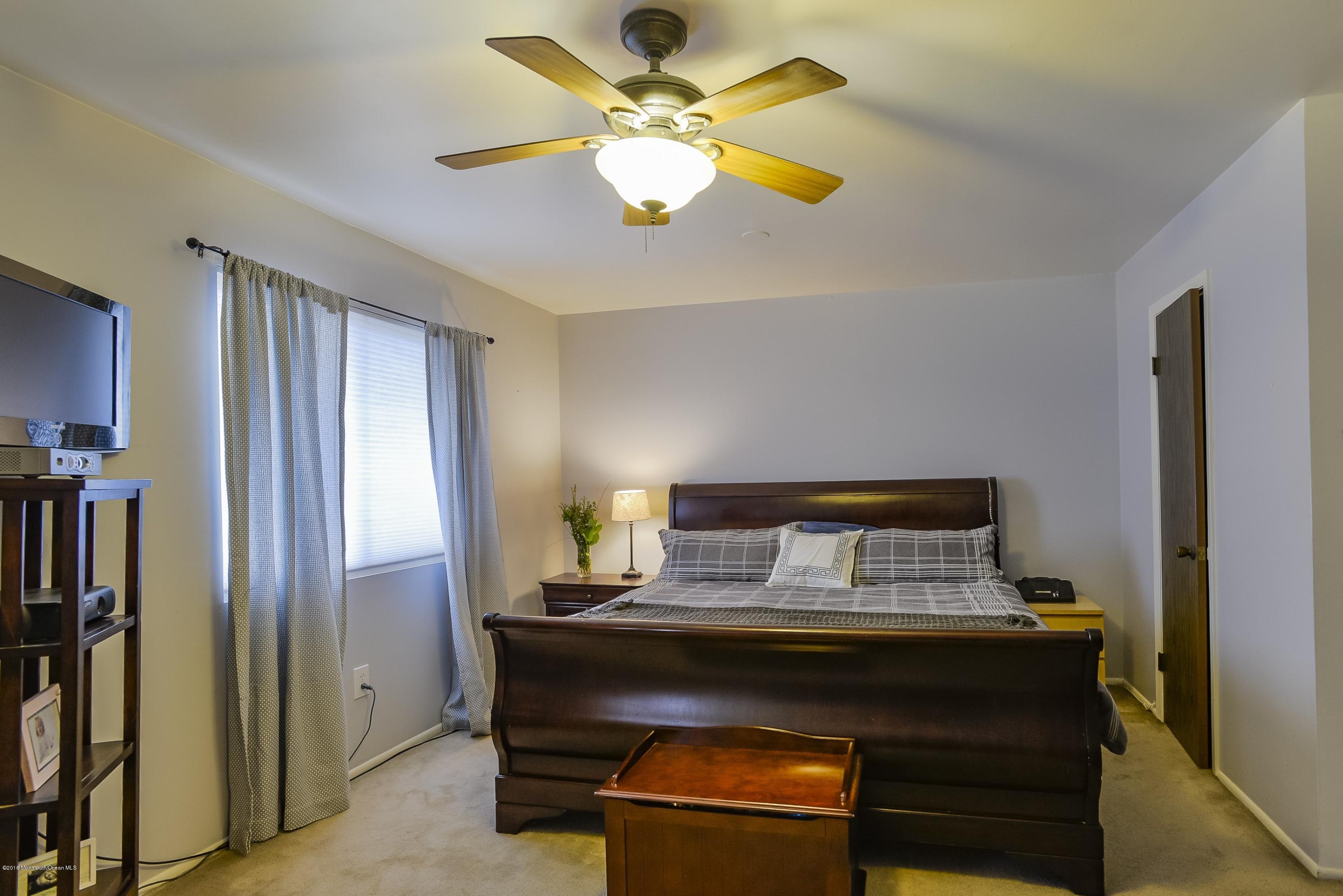 315 Middlewood Road Middletown, NJ 07748 - Photo 19 of 25 019_Master Bedroom