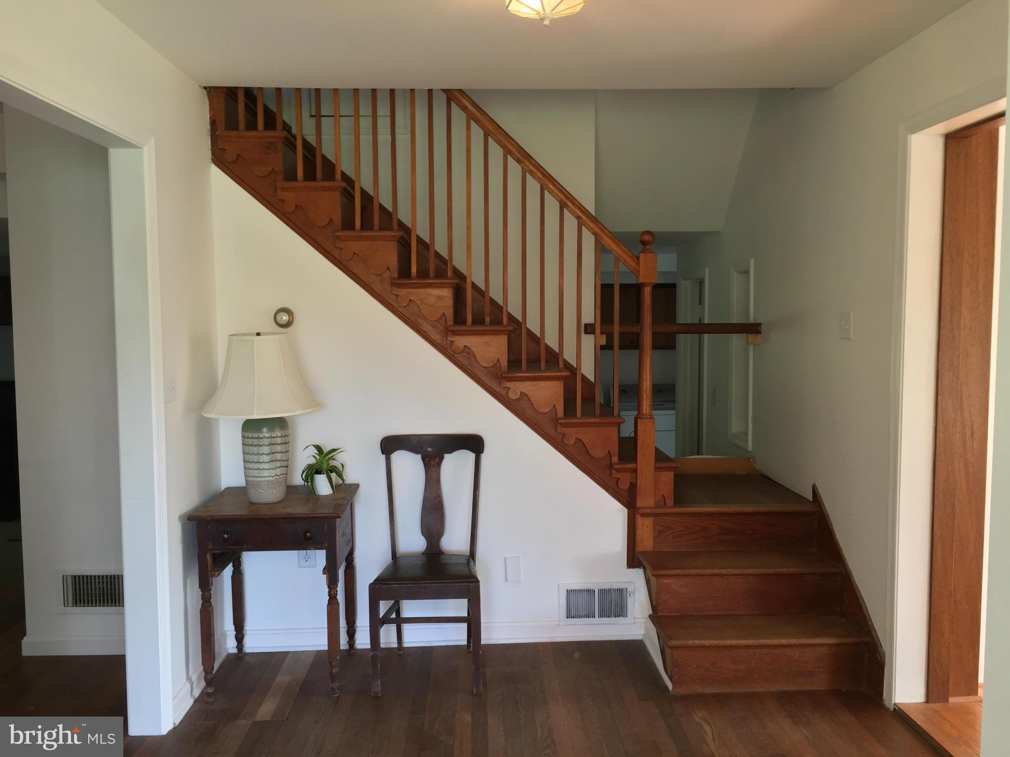 17301 White Ground Road Boyds, MD 20841 - Photo 3 of 25 Interior (General)