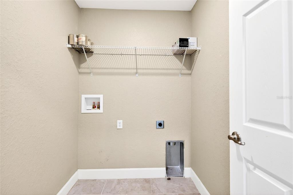 501 Marion Oaks Golf Road Ocala, FL 34473 - Photo 25 of 33 a view of walk in closet