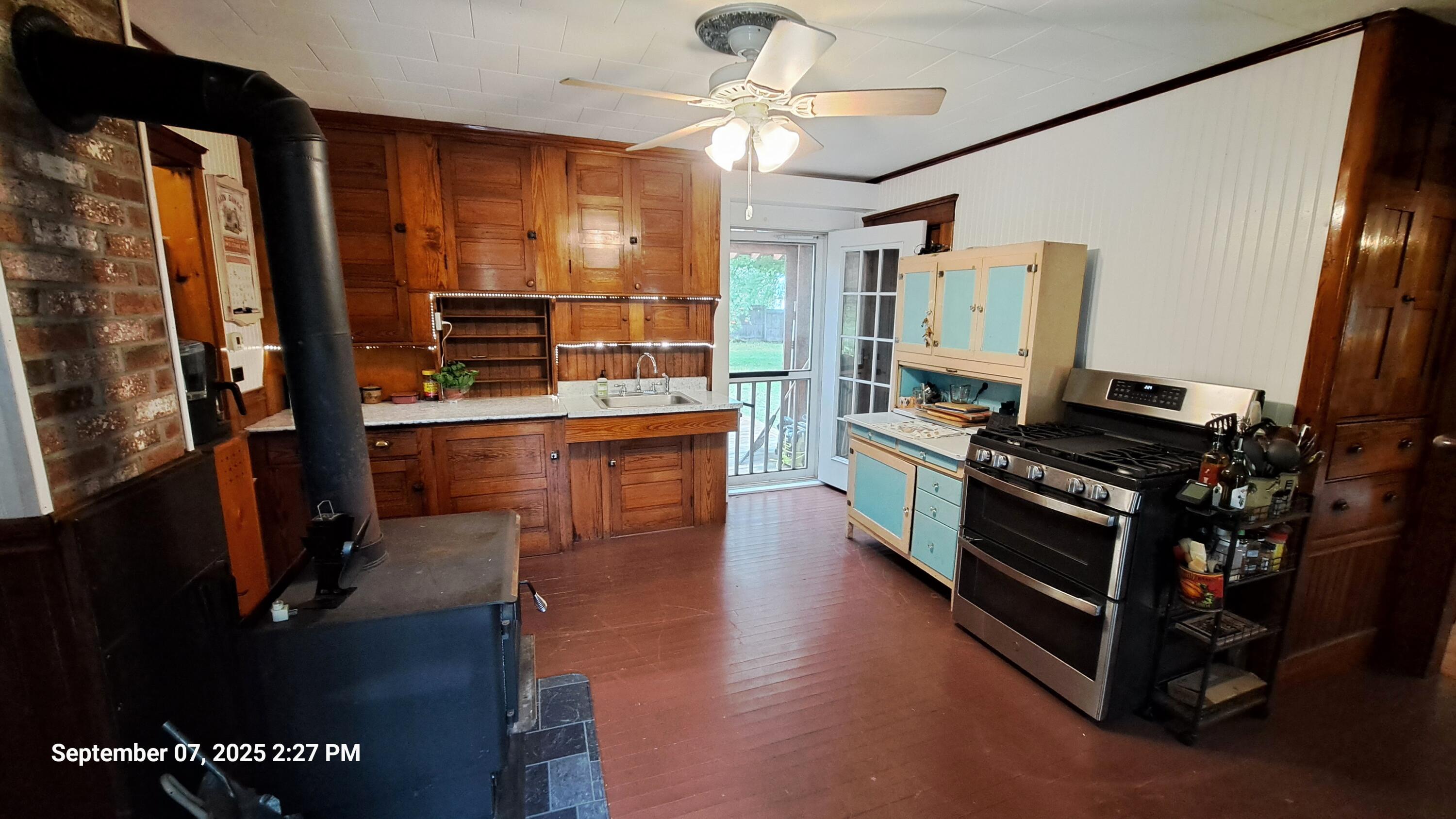 150 Main Road Brownville, ME 04414 - Photo 18 of 31 Kitchen