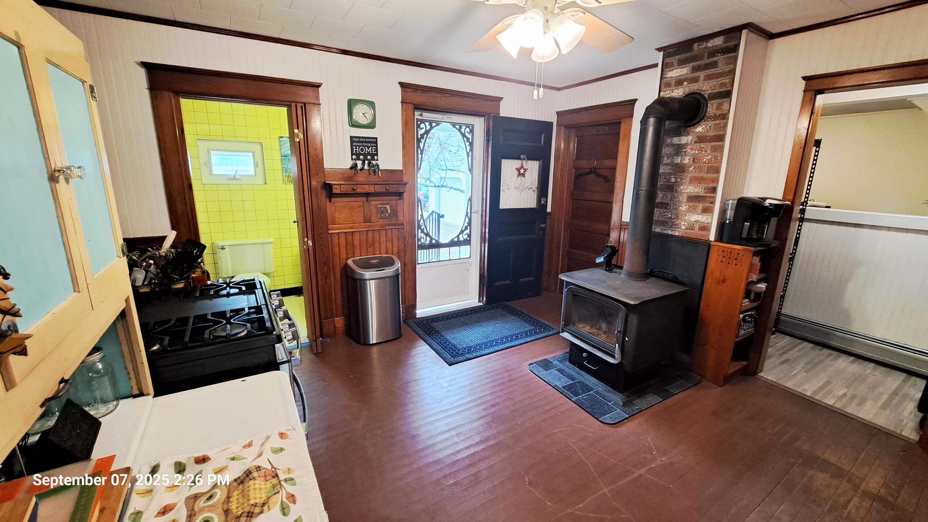 150 Main Road Brownville, ME 04414 - Photo 19 of 31 Kitchen