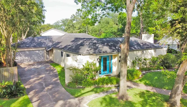 $392,000 | 4247 Crownwood Drive, Seabrook, TX 77586