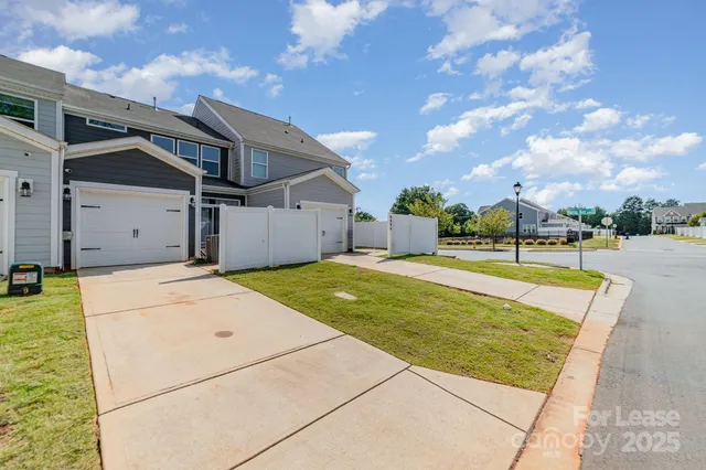 $2,250 | 4990 David Cox Road, Charlotte, NC 28269