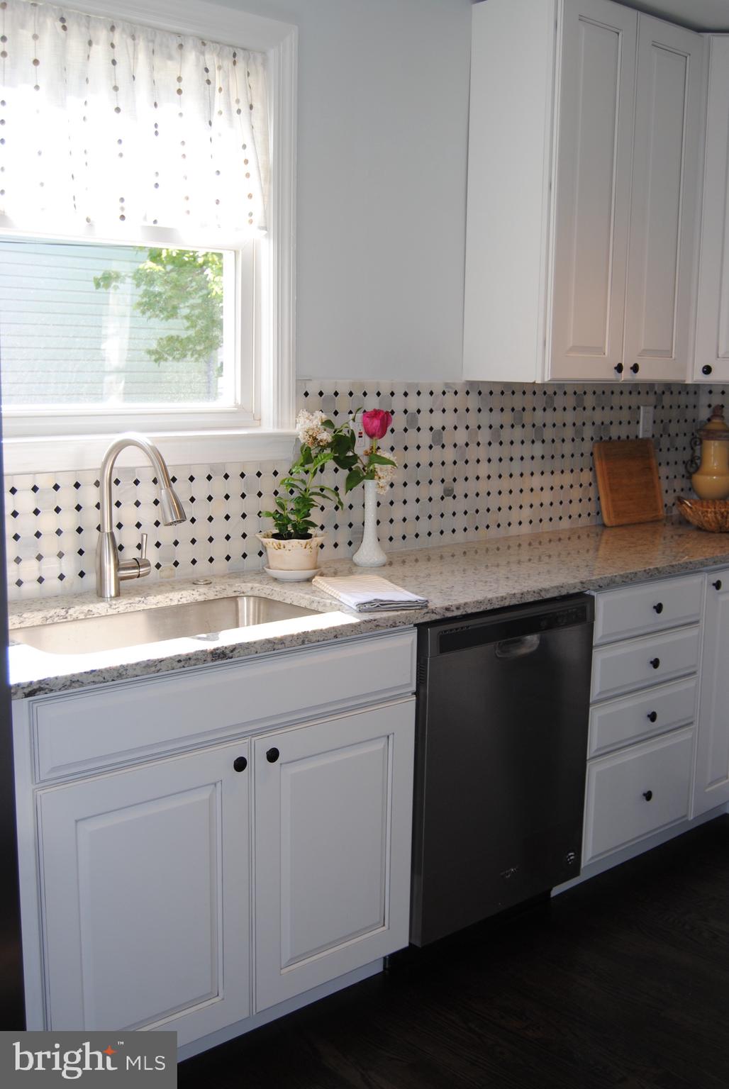1252 Sulphur Spring Road Baltimore, MD 21227 - Photo 14 of 51 Sun-filled kitchen with ceramic tile...