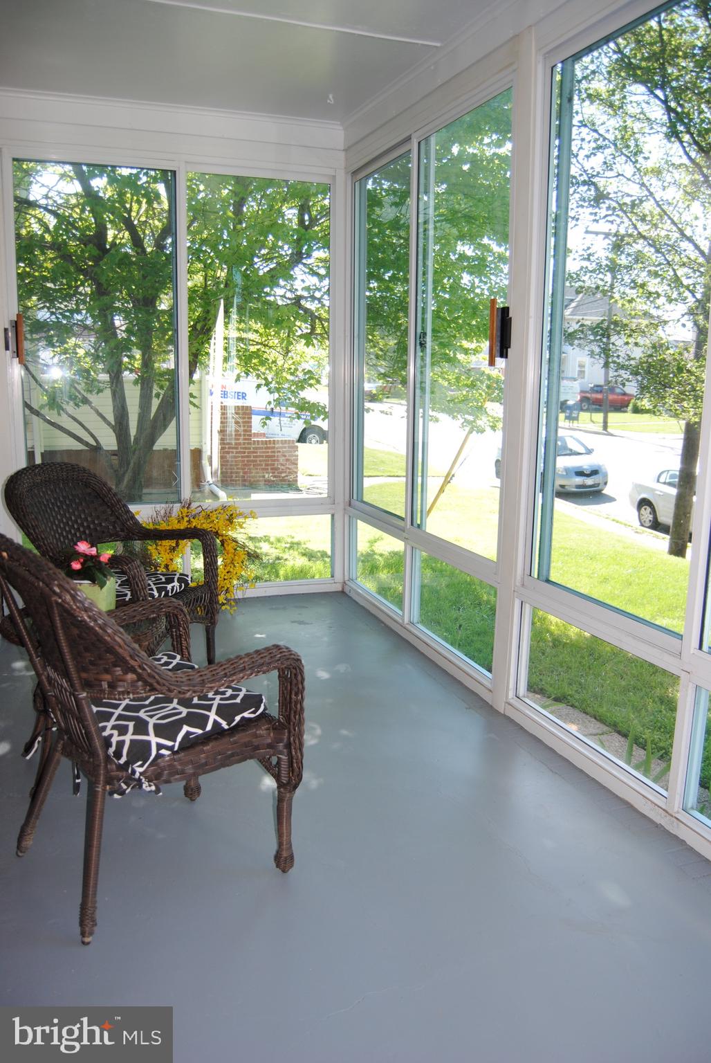 1252 Sulphur Spring Road Baltimore, MD 21227 - Photo 6 of 51 Freshly painted...