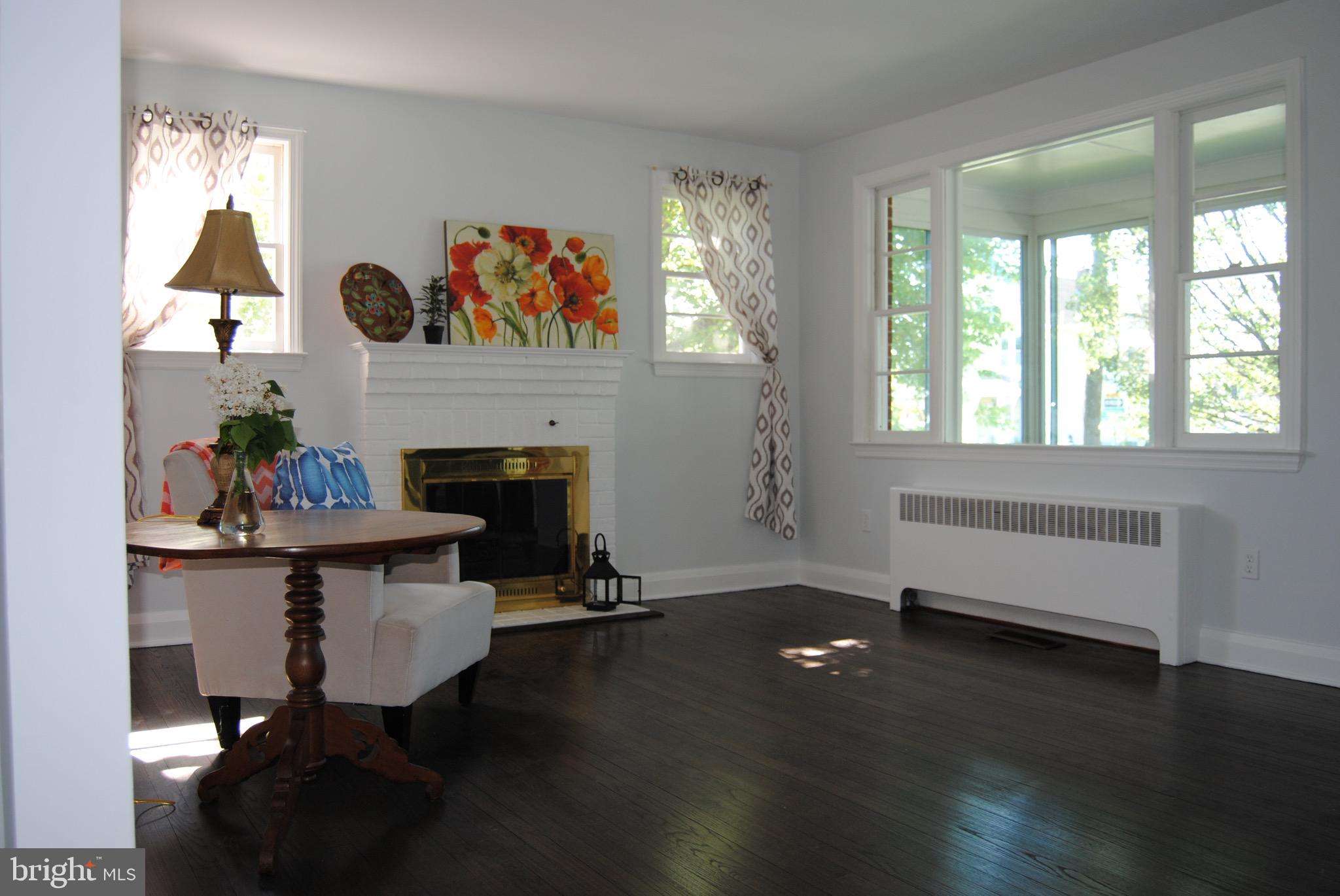 1252 Sulphur Spring Road Baltimore, MD 21227 - Photo 9 of 51 sit a spell...