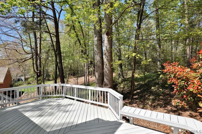 5700 North Chase Road Midlothian, VA 23112 - Photo 27 of 30 a view of balcony with furniture