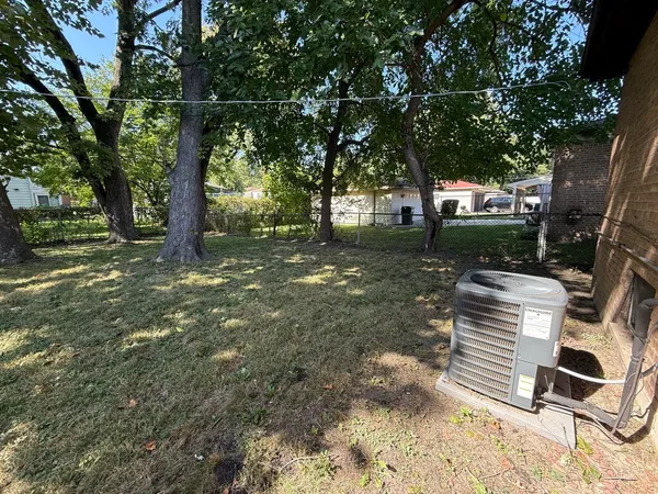 $172,000 | 15530 University Avenue, Dolton, IL 60419