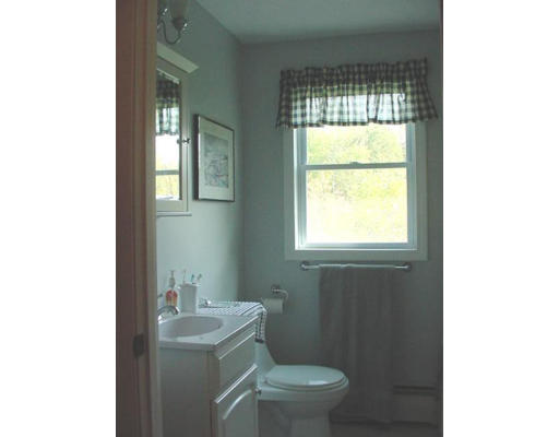 42 Bean Road Sterling, MA 01564 - Photo 6 of 10 Gallery Image 6