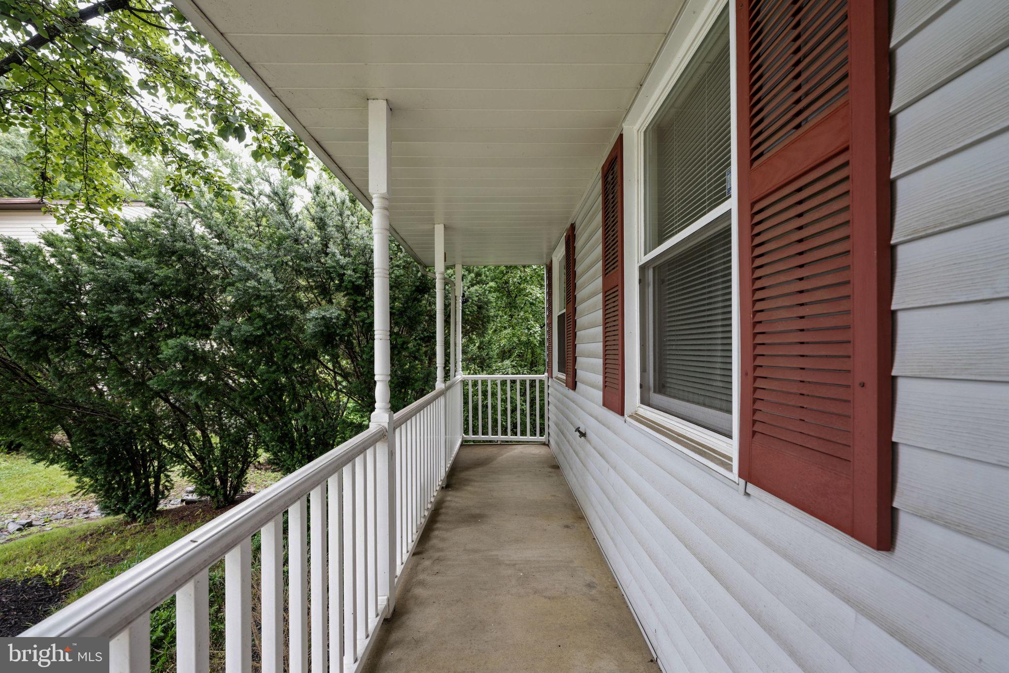 5122 Redbud Road Fredericksburg, VA 22407 - Photo 5 of 57 Gallery Image 5