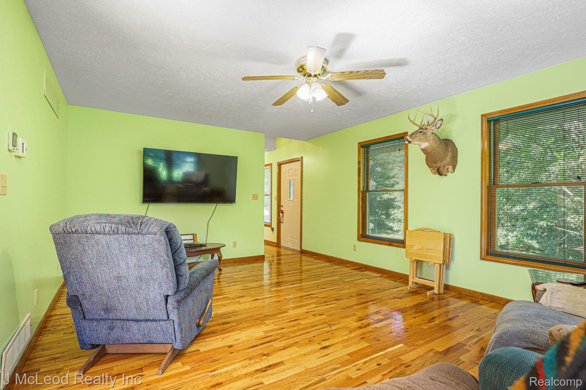 7135 Leix Road Mayville, MI 48744 - Photo 10 of 55 Gallery Image 10