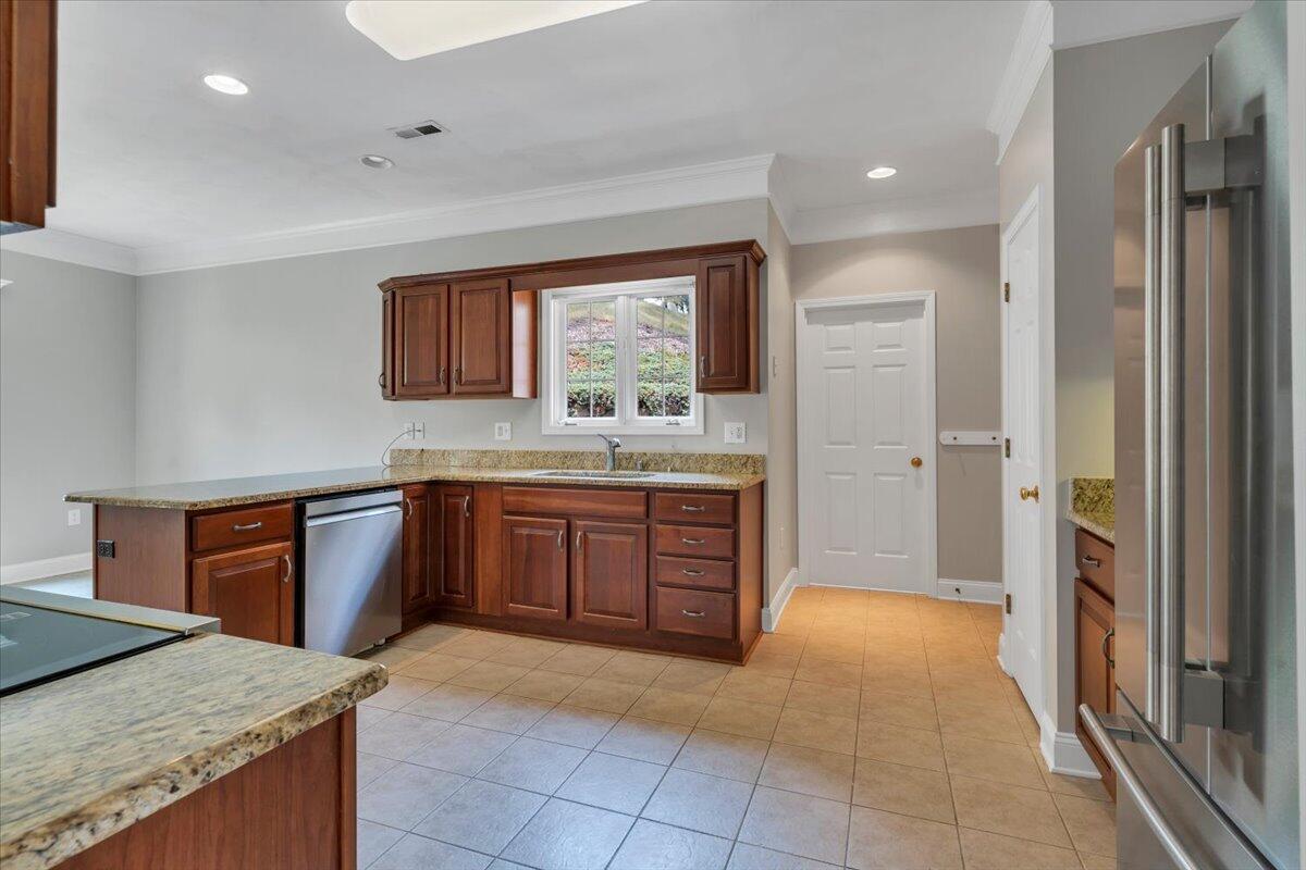 2512 Oak Ridge Lane Salem, VA 24153 - Photo 15 of 49 17-MIB03059
