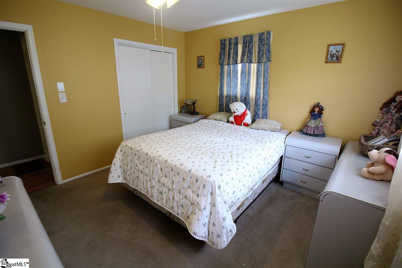 3219 Fork Shoals Road Simpsonville, SC 29680 - Photo 15 of 24