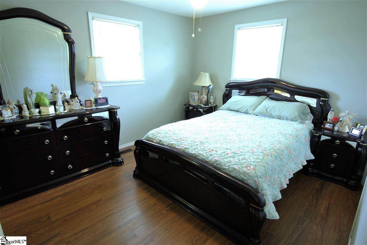 3219 Fork Shoals Road Simpsonville, SC 29680 - Photo 16 of 24