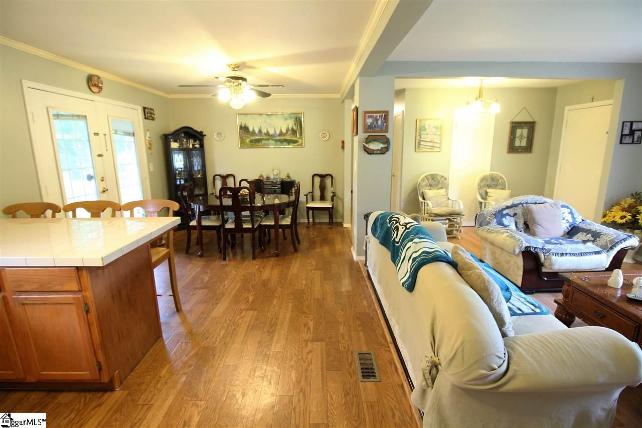 3219 Fork Shoals Road Simpsonville, SC 29680 - Photo 5 of 24