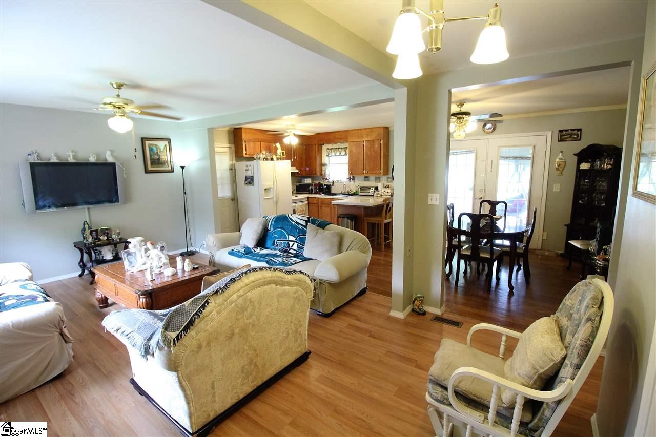 3219 Fork Shoals Road Simpsonville, SC 29680 - Photo 10 of 24