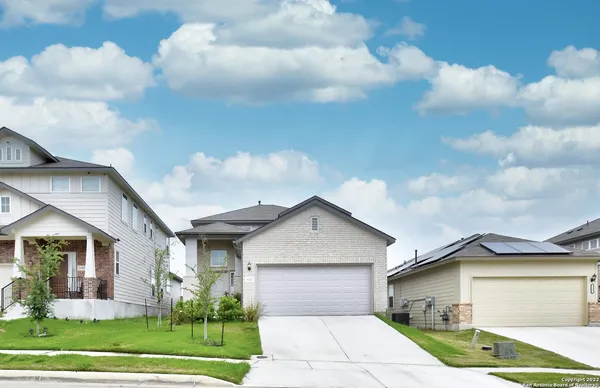 $1,825 | 5123 Longhorn River, Converse, TX 78109