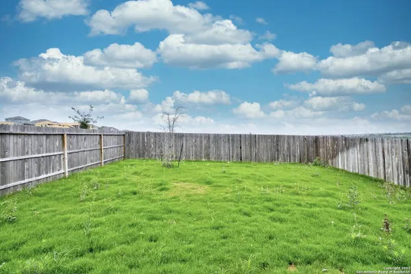 $1,825 | 5123 Longhorn River, Converse, TX 78109