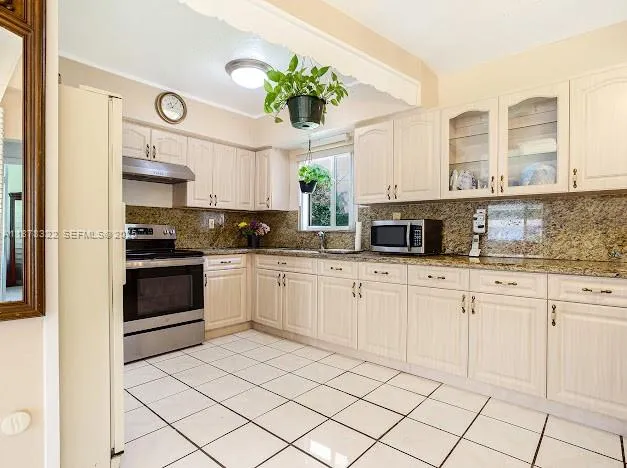 $560,000 | 3811 Northwest 174th Street, Miami Gardens, FL 33055