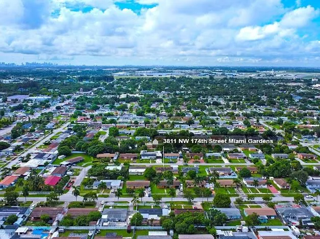 $560,000 | 3811 Northwest 174th Street, Miami Gardens, FL 33055