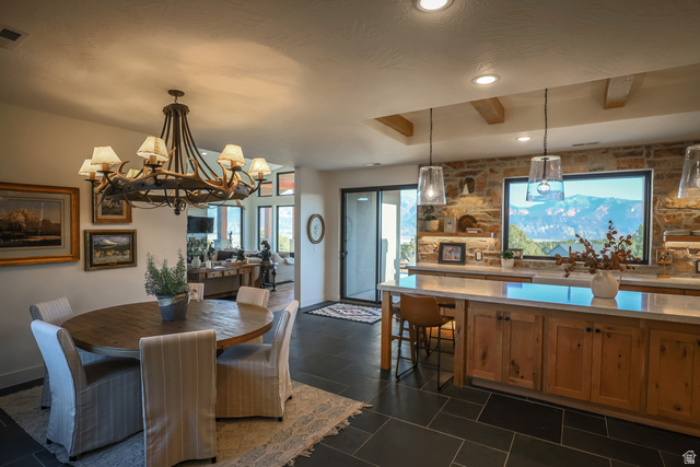 6688 Bareback Road Cedar City, UT 84720 - Photo 15 of 58 Dining space