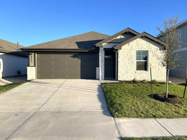 $2,095 | 4905 Stockton Lane, Del Valle, TX 78617