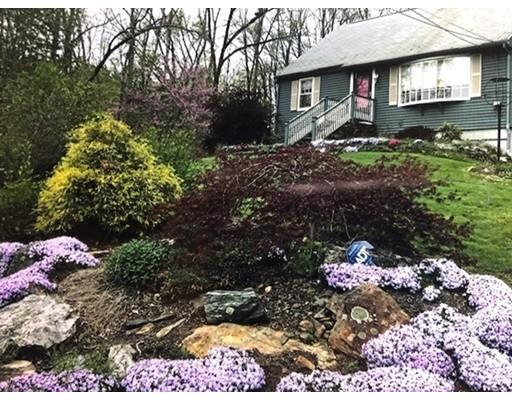 39 Lovett Road Oxford, MA 01540 - Photo 1 of 27 Gallery Image 1