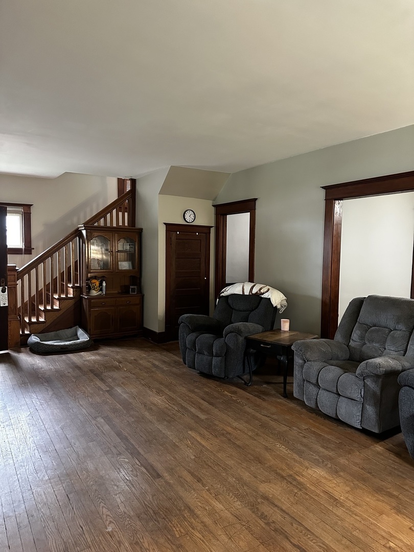 407 North Genesee Street Morrison, IL 61270 - Photo 4 of 24
