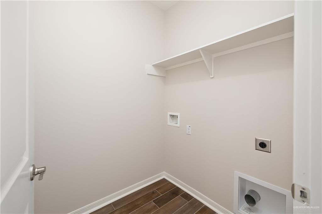 6528 Anaqua Loop McAllen, TX 78504 - Photo 6 of 11 a view of utility room