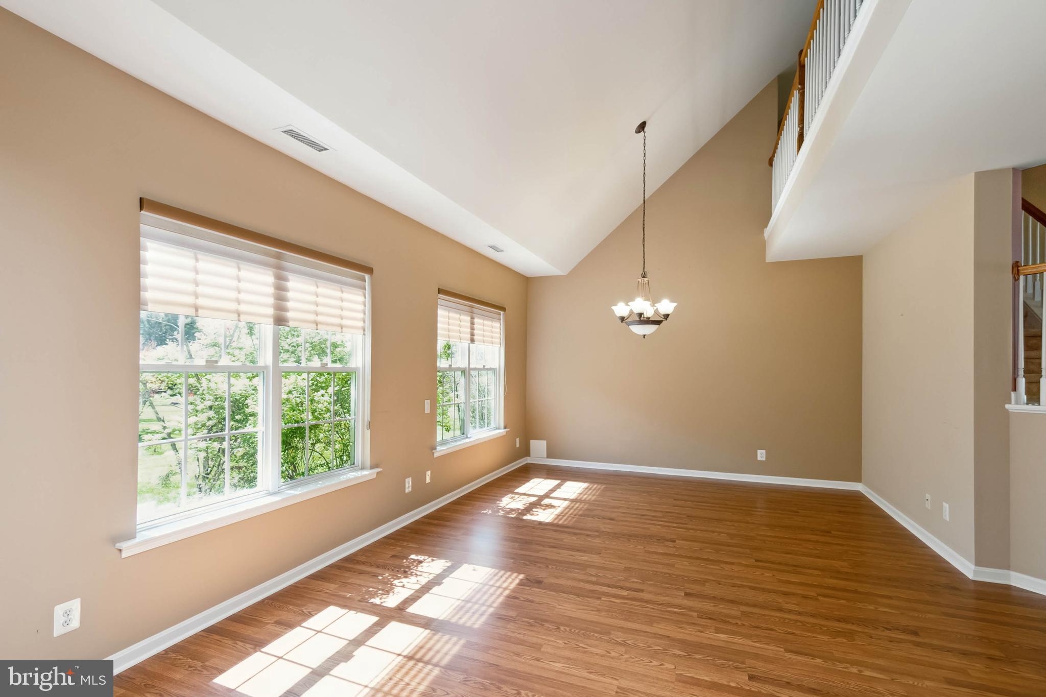 10 Harris Court Riverside, NJ 08075 - Photo 5 of 26