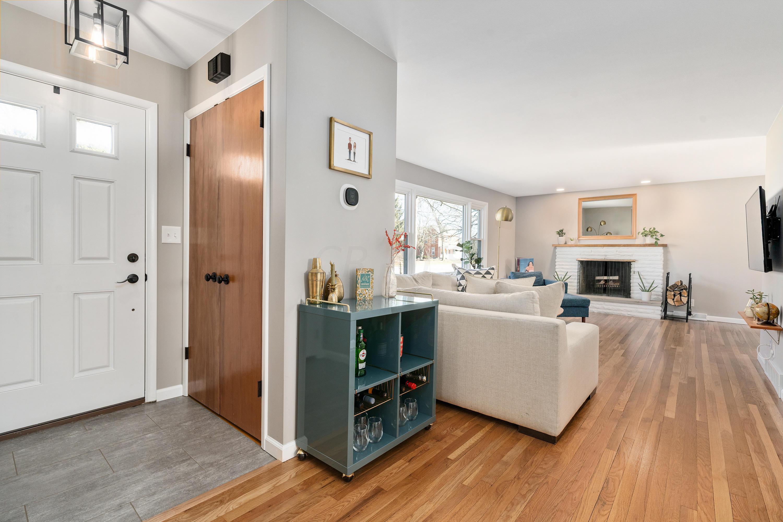 455 County Line Road Westerville, OH 43081 - Photo 6 of 55 Gallery Image 6