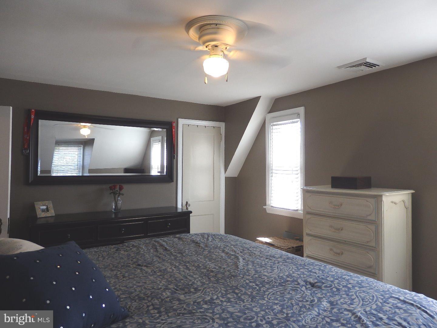 609 Willowbrook Road Havertown, PA 19083 - Photo 13 of 25 Bedroom - Main