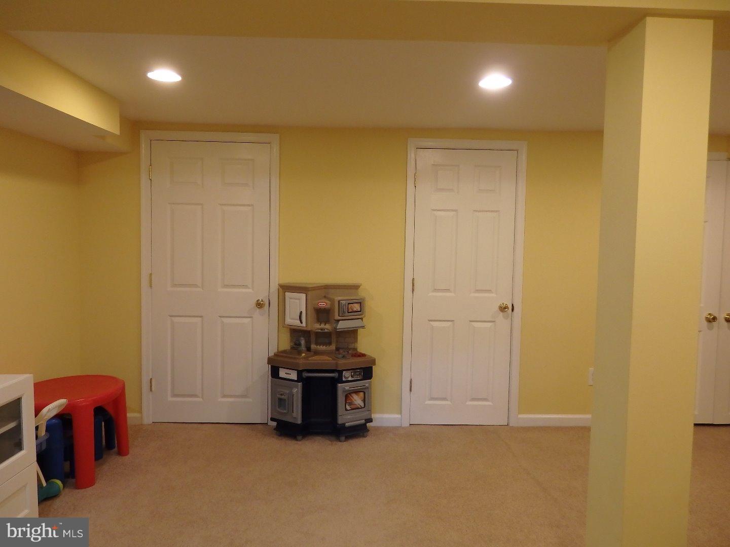 609 Willowbrook Road Havertown, PA 19083 - Photo 19 of 25 Basement - Finished