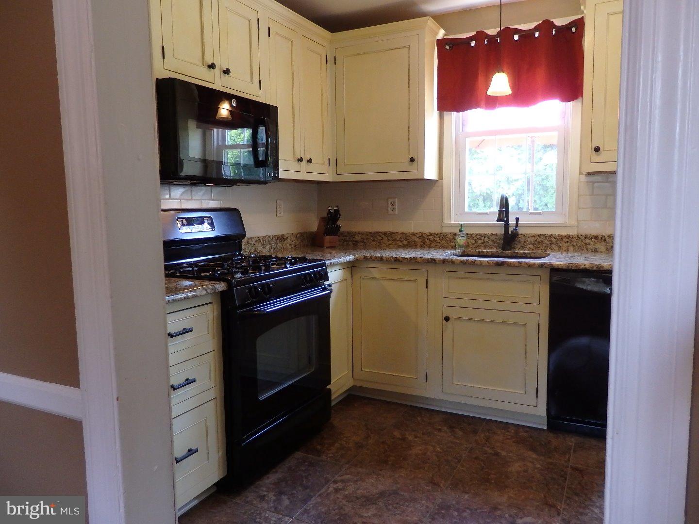 609 Willowbrook Road Havertown, PA 19083 - Photo 9 of 25 Kitchen
