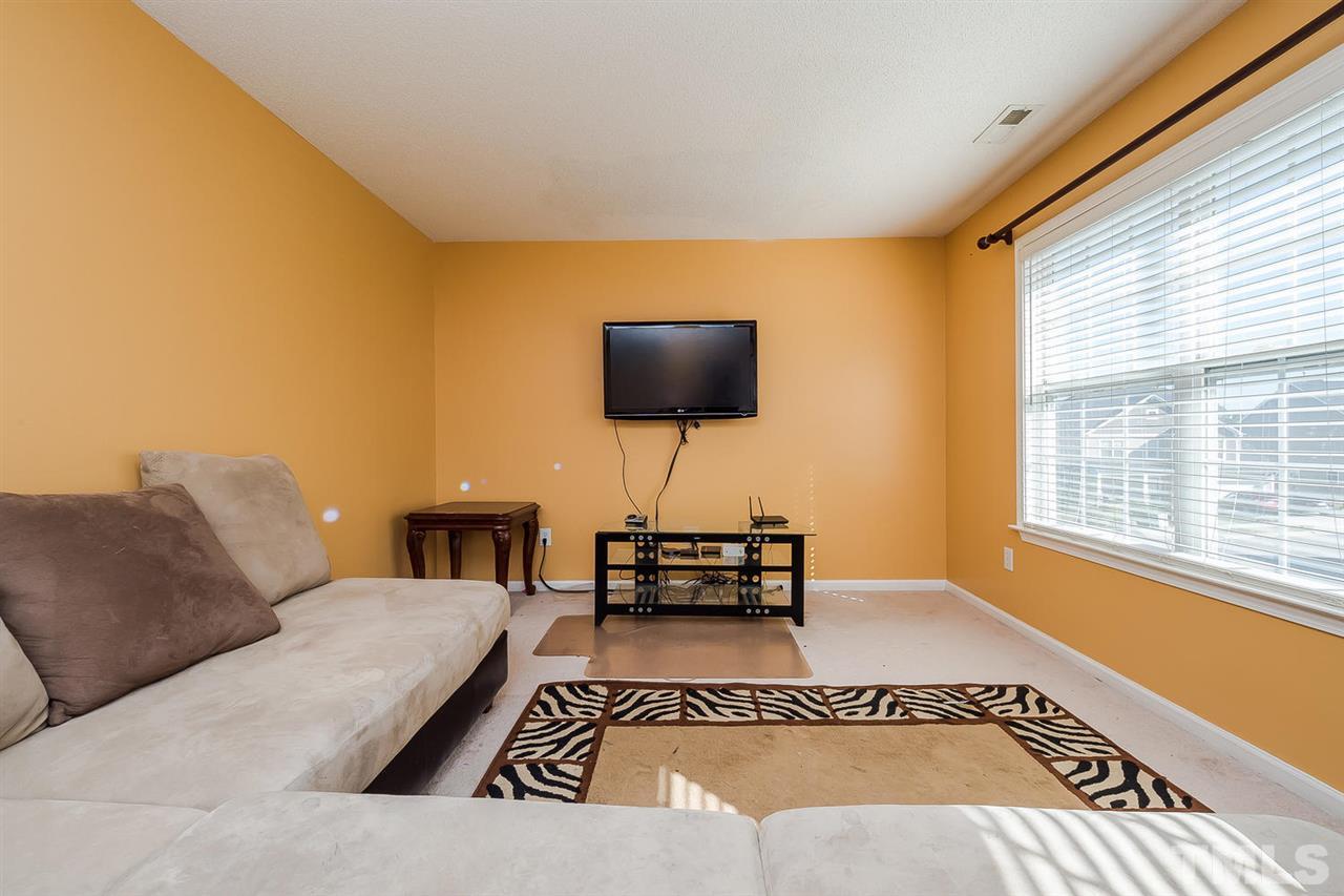 4353 Cardinal Grove Boulevard Raleigh, NC 27616 - Photo 14 of 25