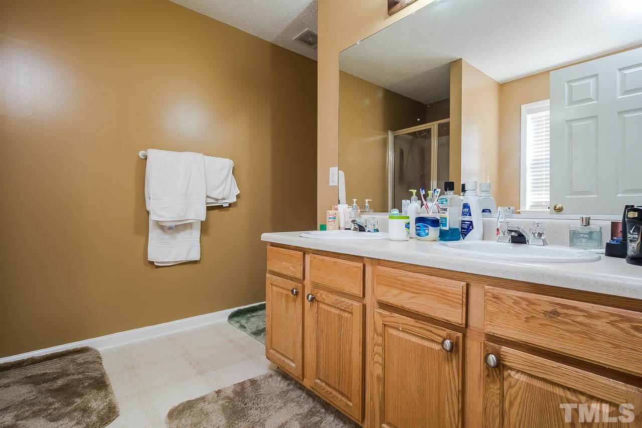 4353 Cardinal Grove Boulevard Raleigh, NC 27616 - Photo 18 of 25