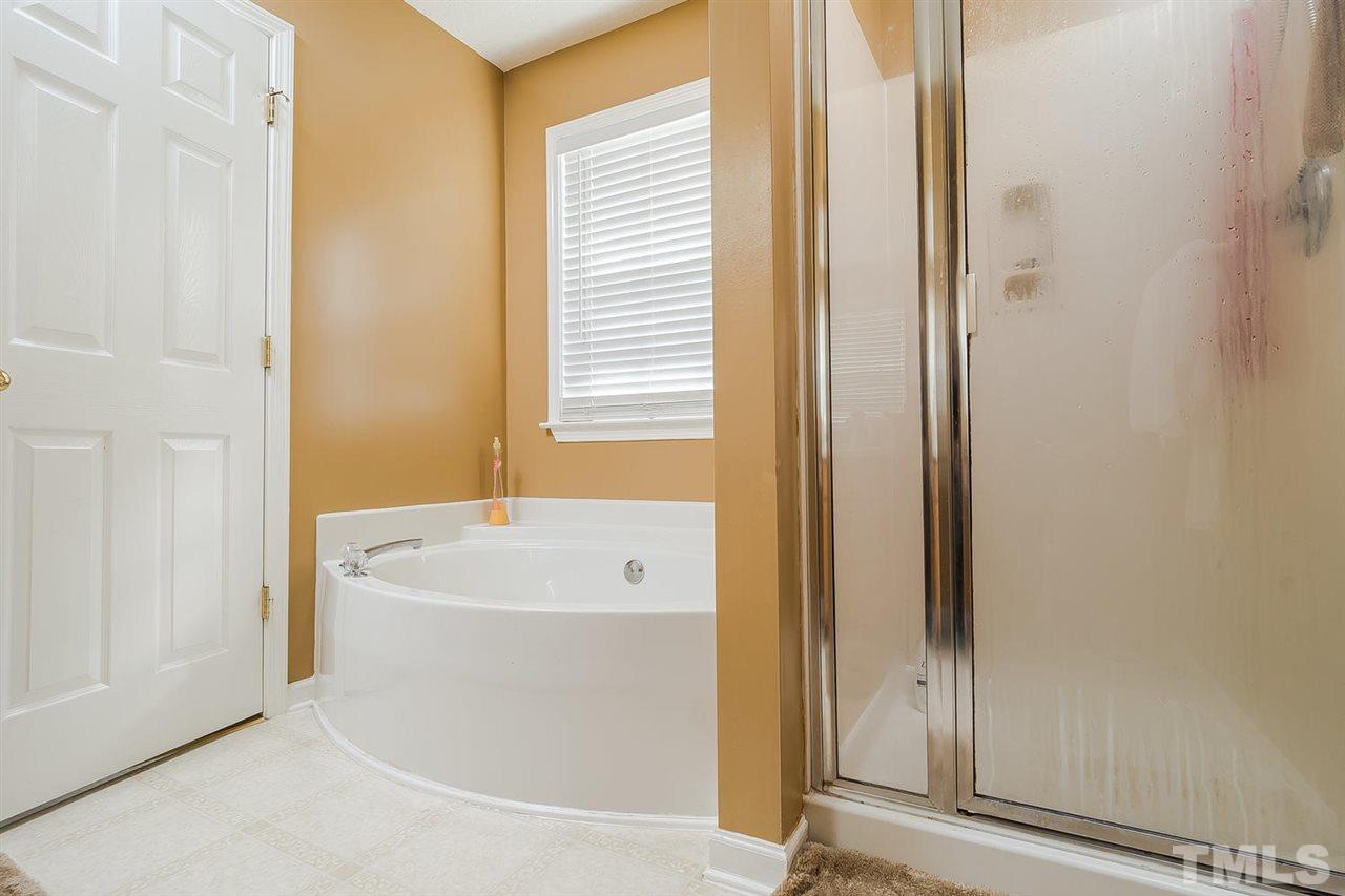4353 Cardinal Grove Boulevard Raleigh, NC 27616 - Photo 20 of 25