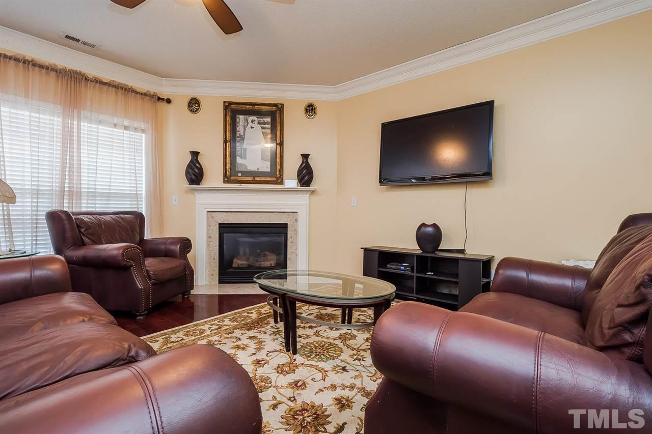 4353 Cardinal Grove Boulevard Raleigh, NC 27616 - Photo 6 of 25