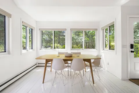 $1,799,000 | 60 Northwest Northwest Landing Road, East Hampton, NY 11937