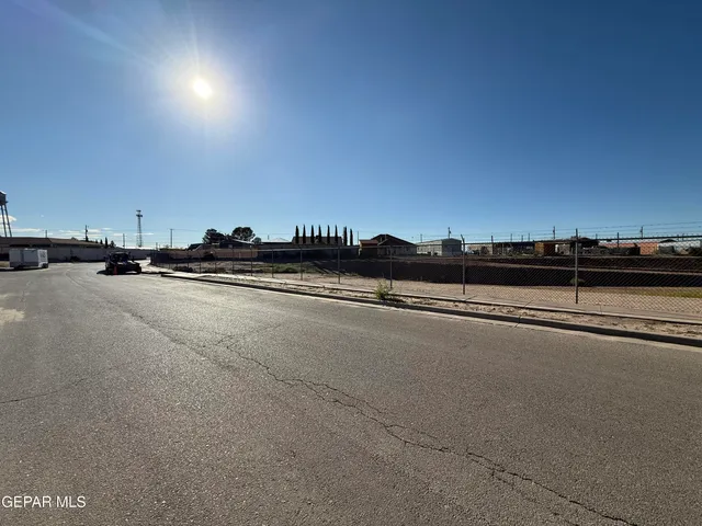 $205,000 | 724 Mesa Ridge Drive, Fabens, TX 79838