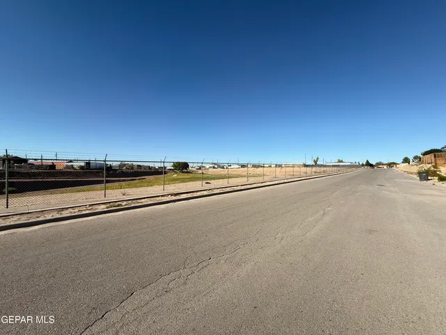 $205,000 | 724 Mesa Ridge Drive, Fabens, TX 79838