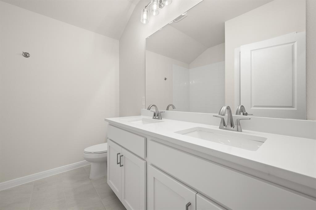 609 Bunchberry Street Justin, TX 76247 - Photo 29 of 30 609 Bunchberry- Bathroom-2