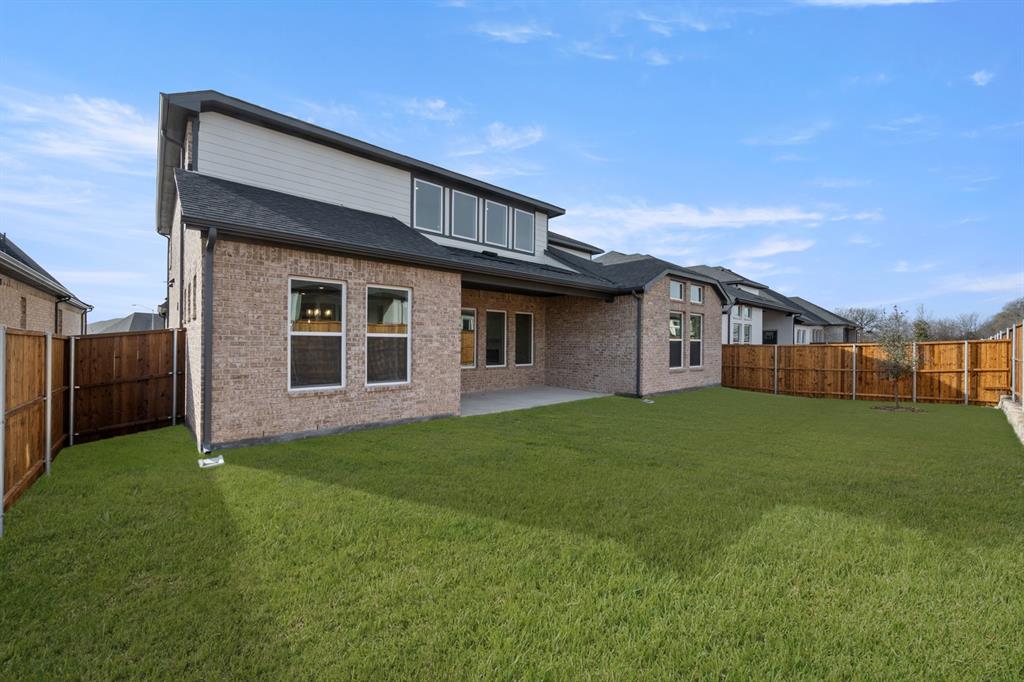 609 Bunchberry Street Justin, TX 76247 - Photo 4 of 30 609 Bunchberry- Back